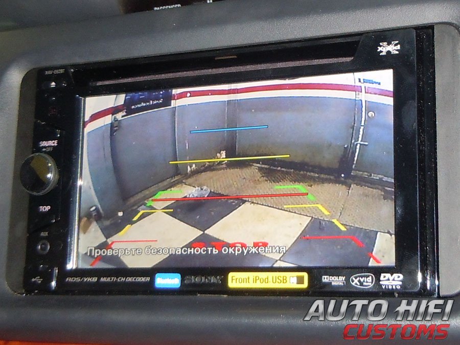 Установка камеры заднего вида AHC CA-003 в Toyota Camry V30
