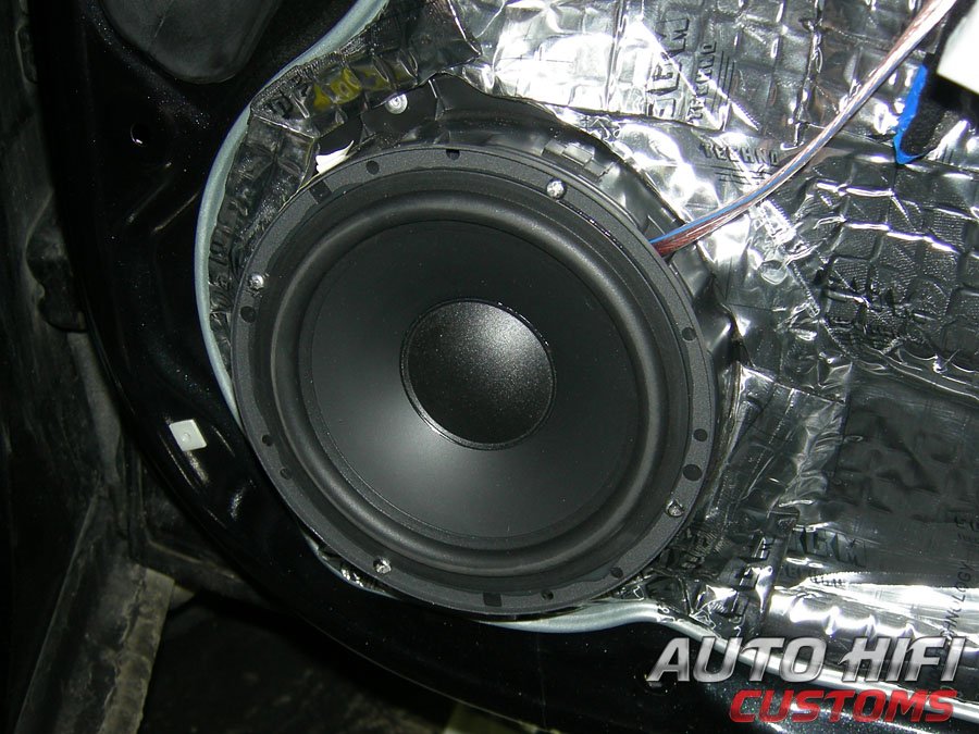 Установка акустики Morel Tempo 6 в Hyundai Santa Fe (II)