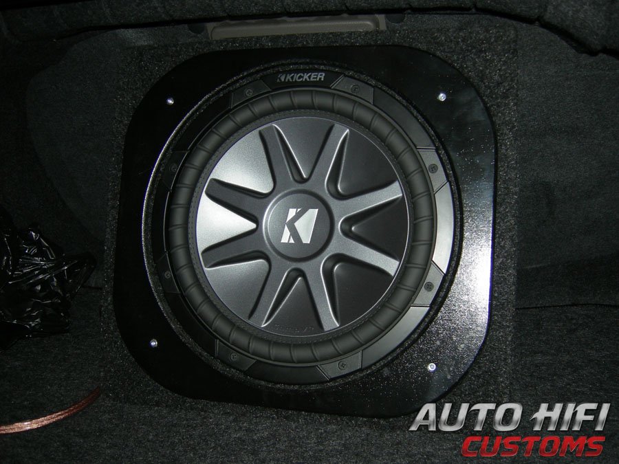 Установка сабвуфера Kicker CVR12 box в Nissan Teana (J32)
