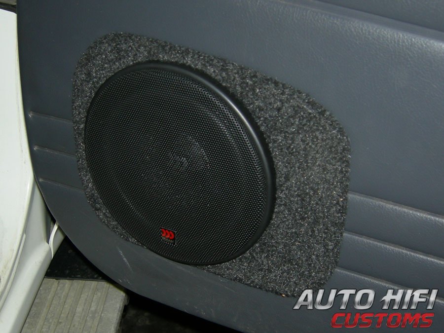Установка акустики Morel Maximo 6 в Toyota Land Cruiser 80