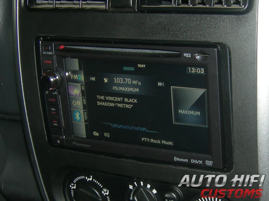 Установка автомагнитолы Pioneer AVIC-F930BT в Suzuki Jimny