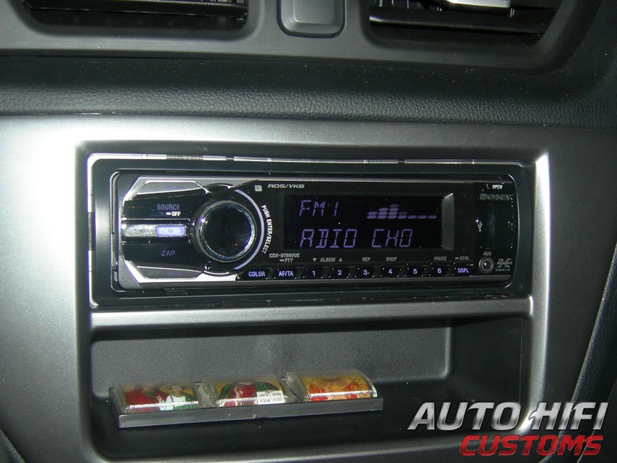 Установка автомагнитолы Sony CDX-GT660UE в KIA Rio III