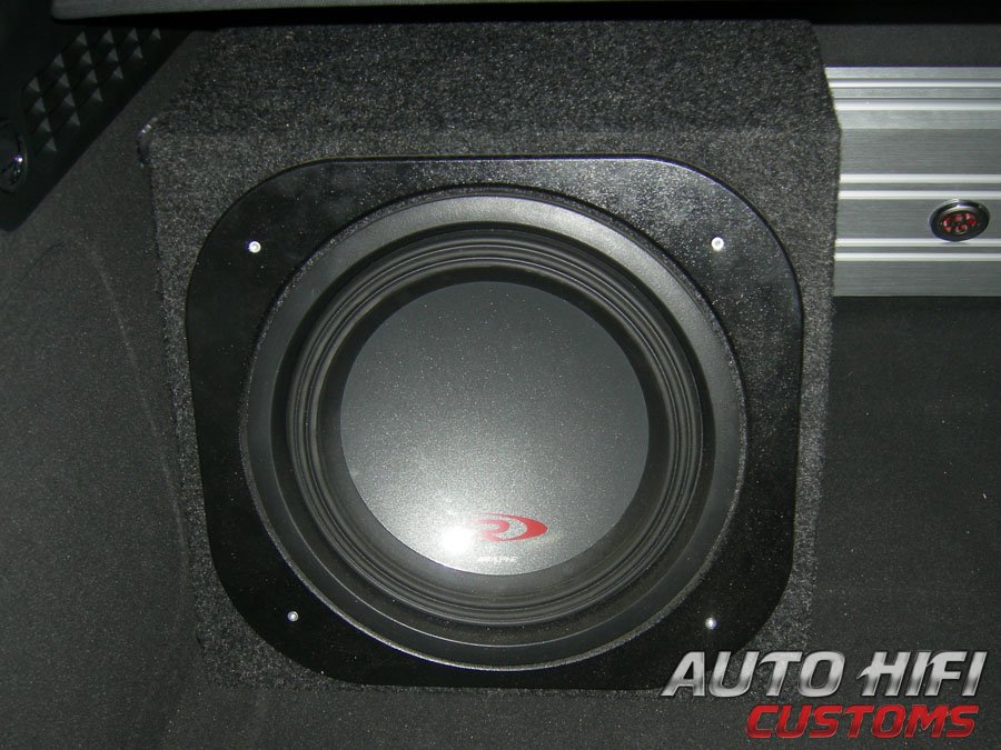 Установка сабвуфера Alpine SWR-1223D box в Audi A5