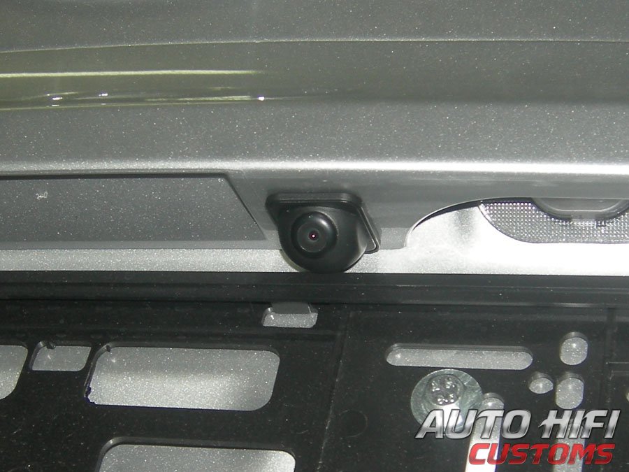 Установка камеры заднего вида AHC CA-003 в Hyundai Solaris
