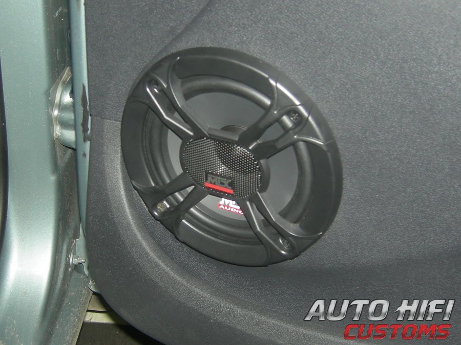 Установка акустики MTX RTS652 в Renault Sandero