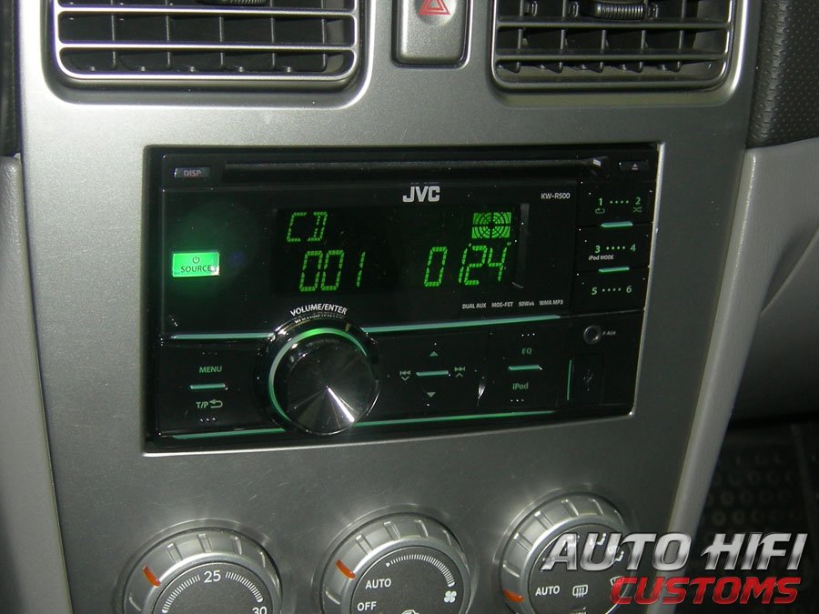 Установка автомагнитолы JVC KW-R500 в Subaru Forester (SG)