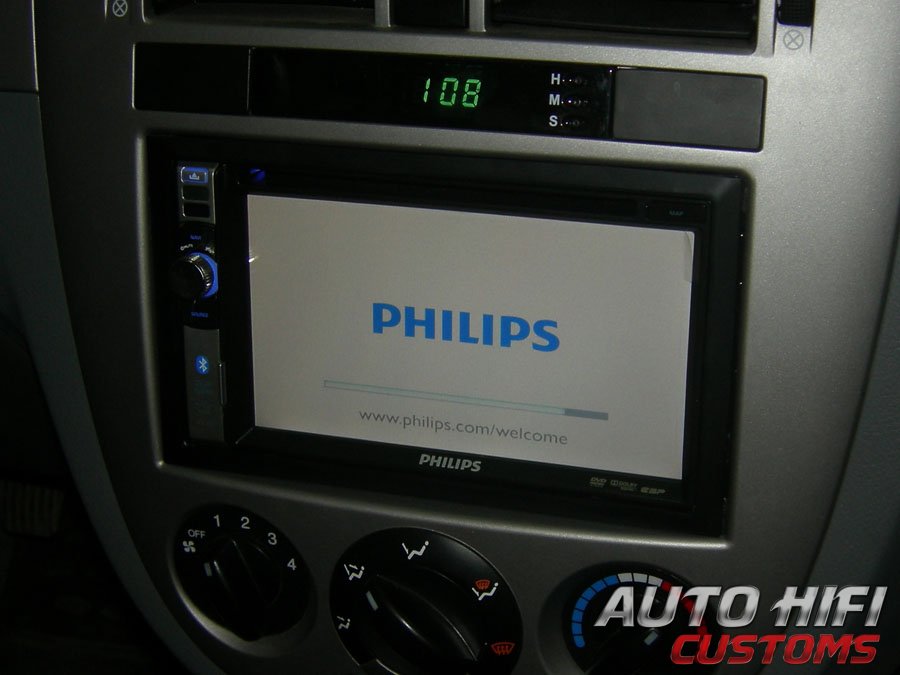 Установка автомагнитолы Philips CID2680 в Chevrolet Lacetti