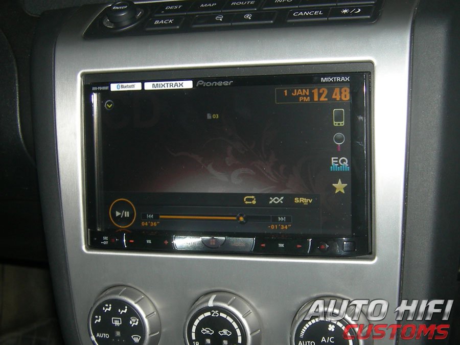 Установка автомагнитолы Pioneer AVH-P8400BT в Nissan Murano