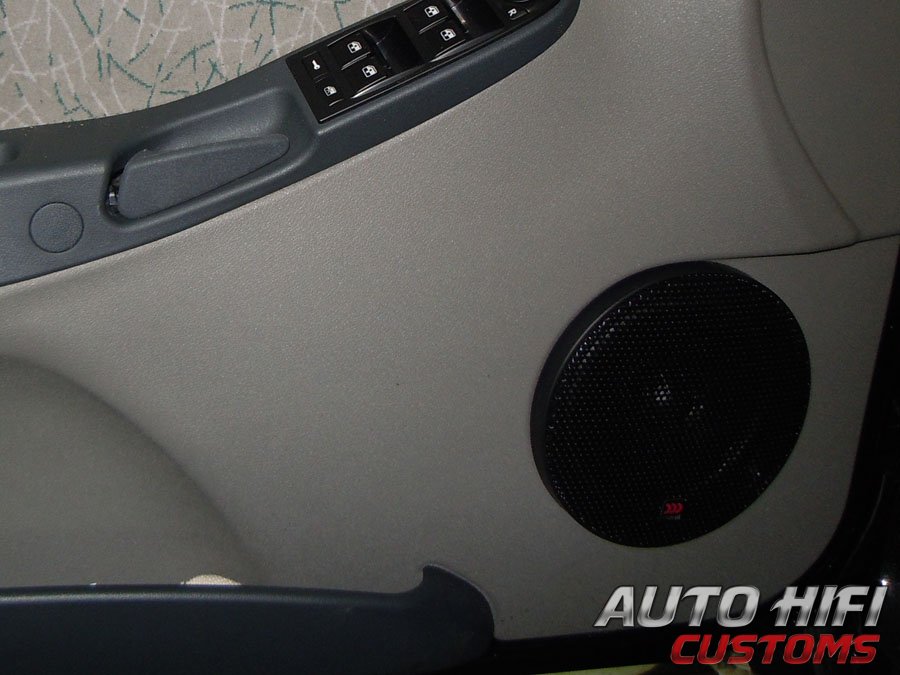 Установка акустики Morel Tempo Coax 6 в Lada Kalina