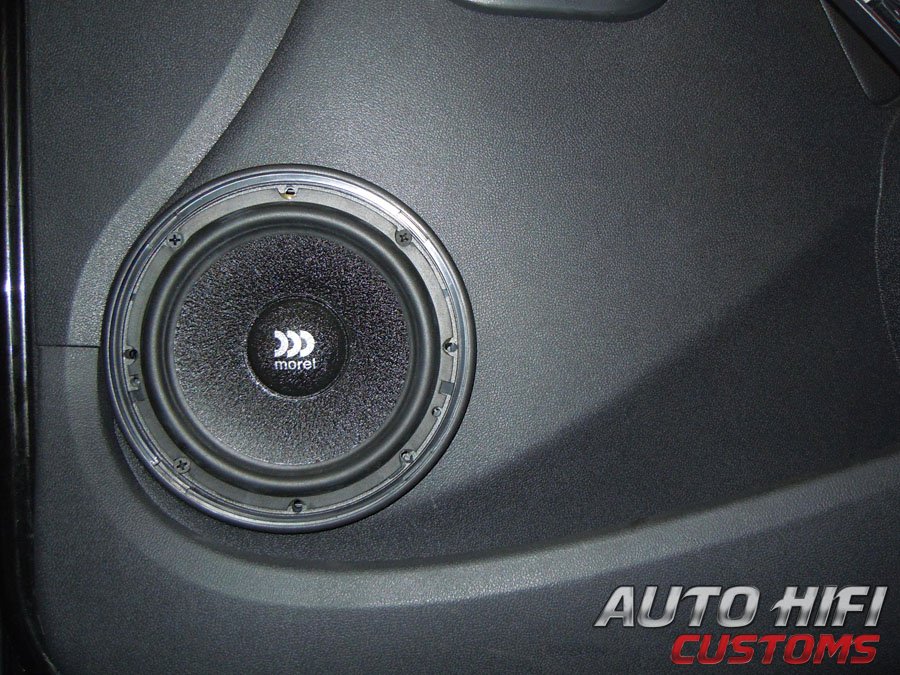Установка акустики Morel Maximo 6 в Renault Logan
