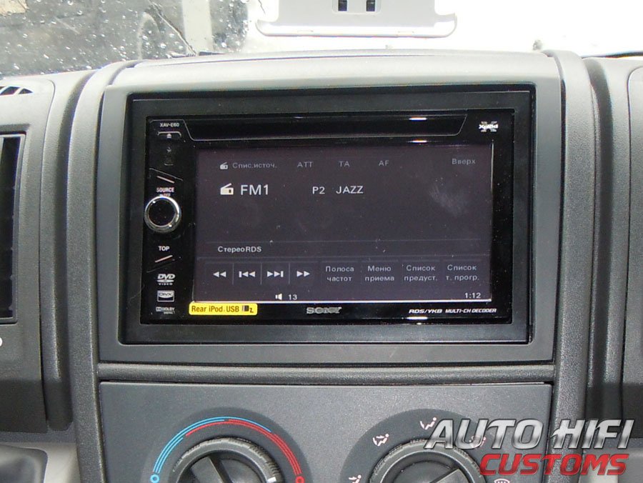 Установка автомагнитолы Sony XAV-E60 в Peugeot Boxer