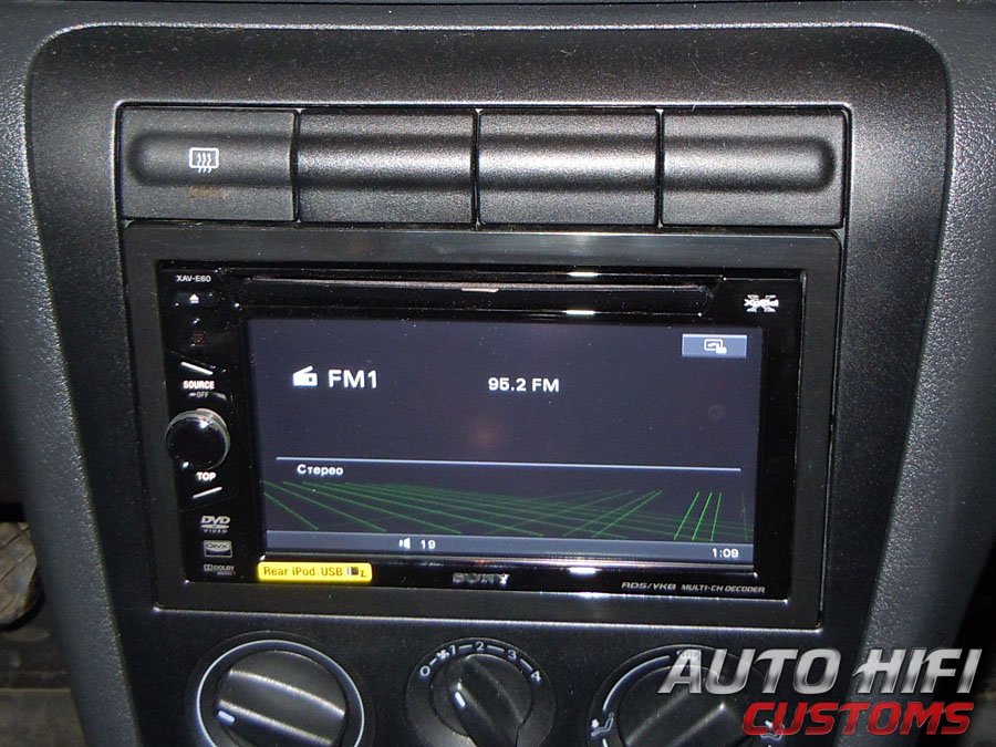 Установка автомагнитолы Sony XAV-E60 в Skoda Octavia (A4)