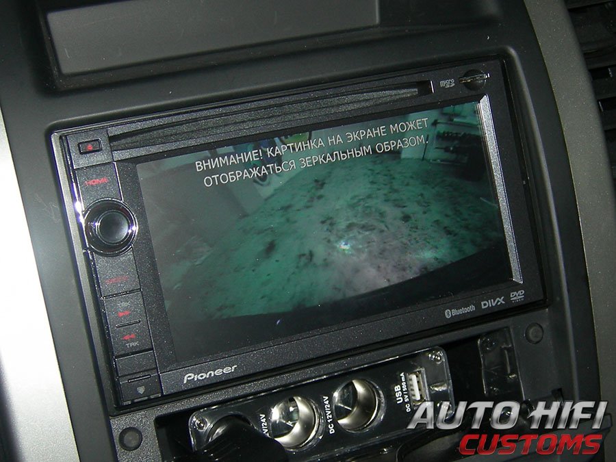 Установка автомагнитолы Pioneer AVIC-F940BT в Nissan X-Trail (T31)