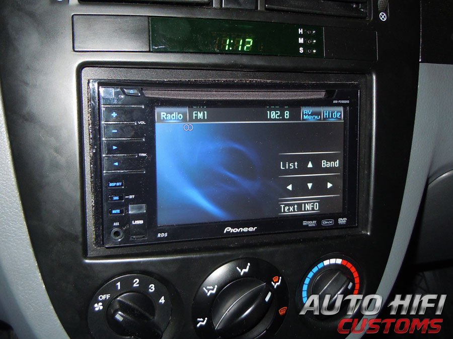 Установка автомагнитолы Pioneer AVH-P3100DVD в Chevrolet Lacetti