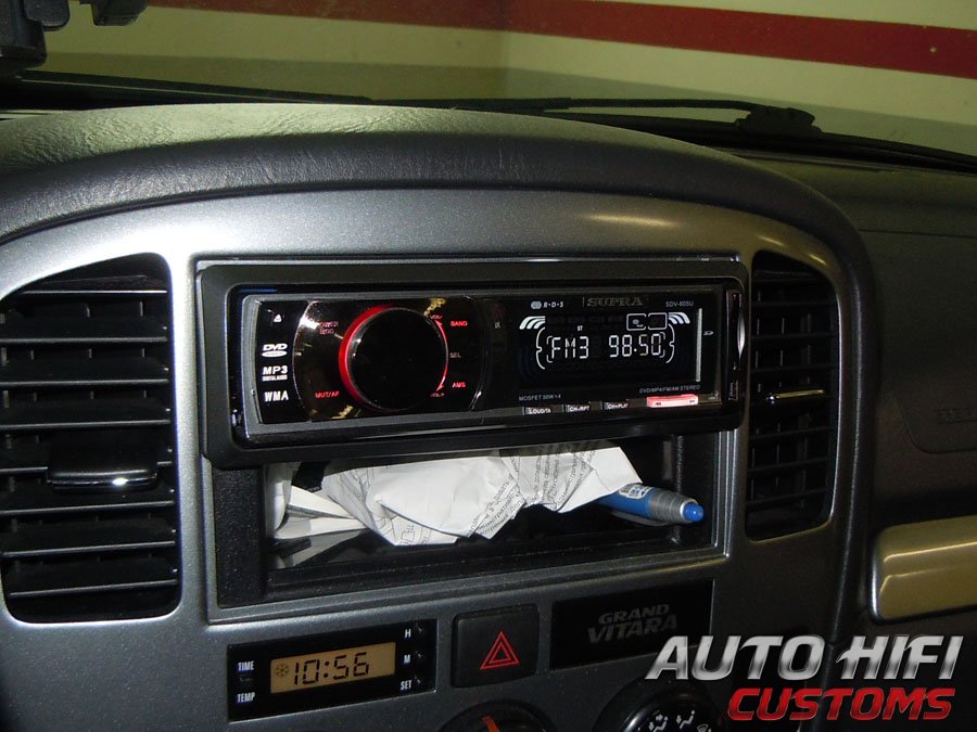 Установка автомагнитолы Supra SDV-605U в Suzuki Grand Vitara