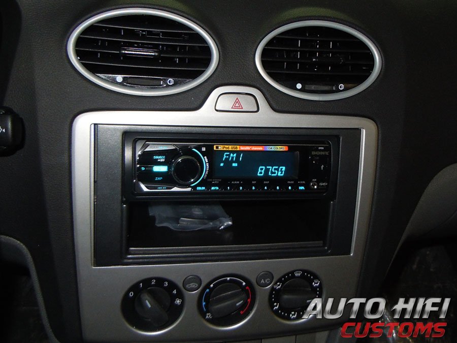 Установка автомагнитолы Sony CDX-GT650UI в Ford Focus 2