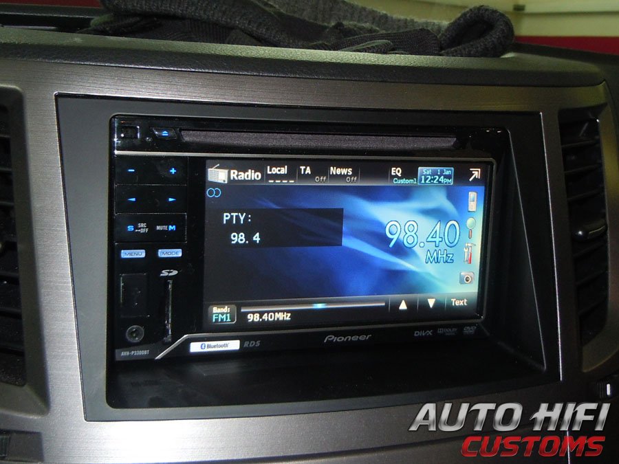 Установка автомагнитолы Pioneer AVH-P3300BT в Subaru Outback (BR)