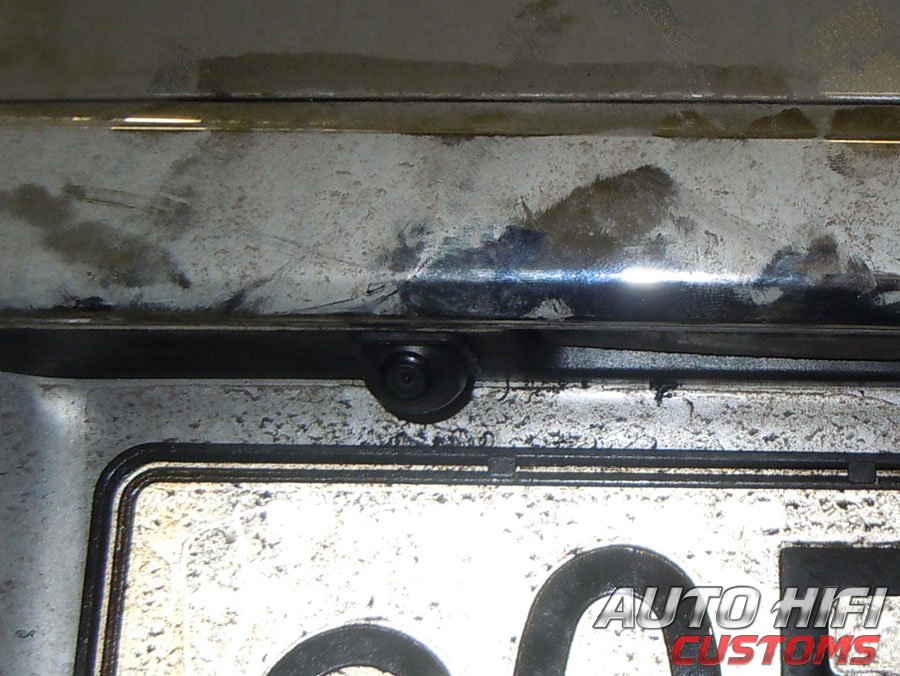 Установка камеры заднего вида AHC CA-003 в Subaru Outback (BR)
