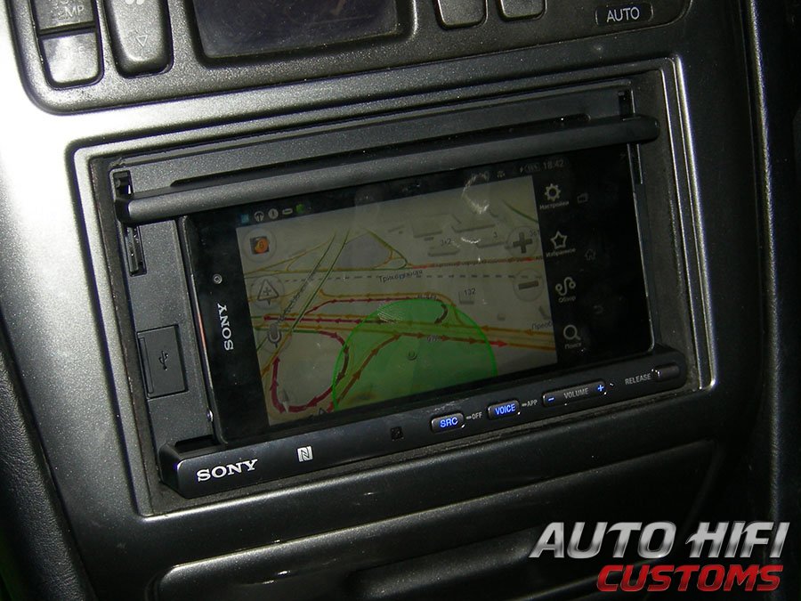 Установка автомагнитолы Sony XSP-N1BT в Mitsubishi Galant