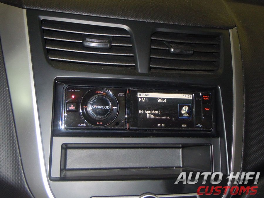 Установка автомагнитолы Kenwood KIV-700 в Hyundai Solaris