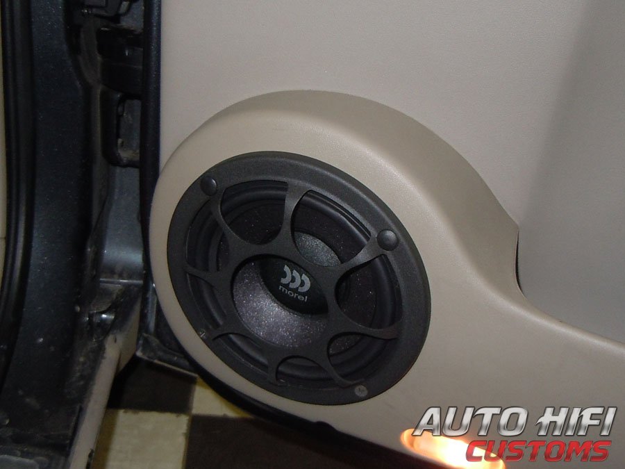 Установка акустики Morel Dotech Ovation 6 в Renault Scenic