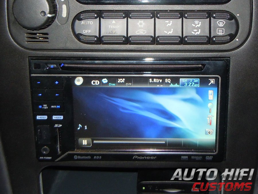 Установка автомагнитолы Pioneer AVH-P3200BT в Chrysler 300M