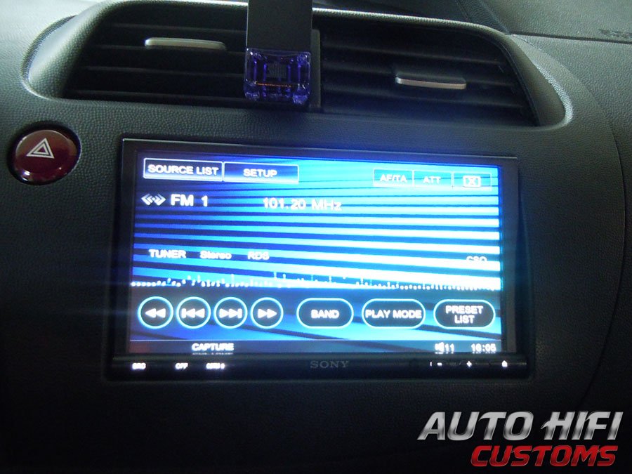 Установка автомагнитолы Sony XAV-E722 в Honda Civic 5D