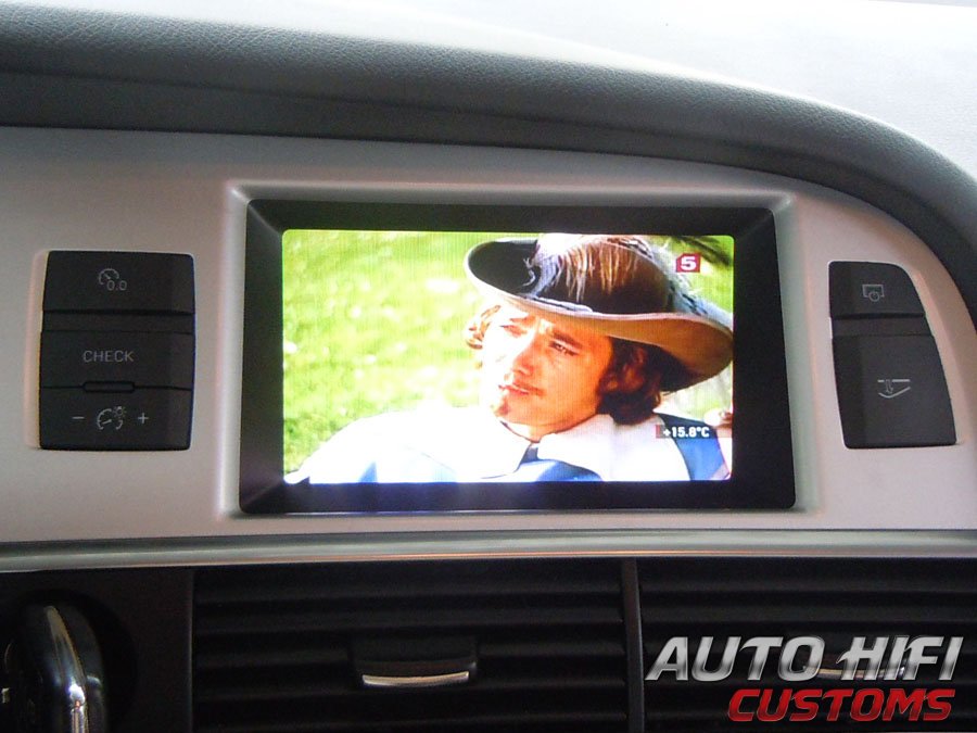 Установка ТВ-тюнера Digital TV DVB-T в Audi A6 (C6)