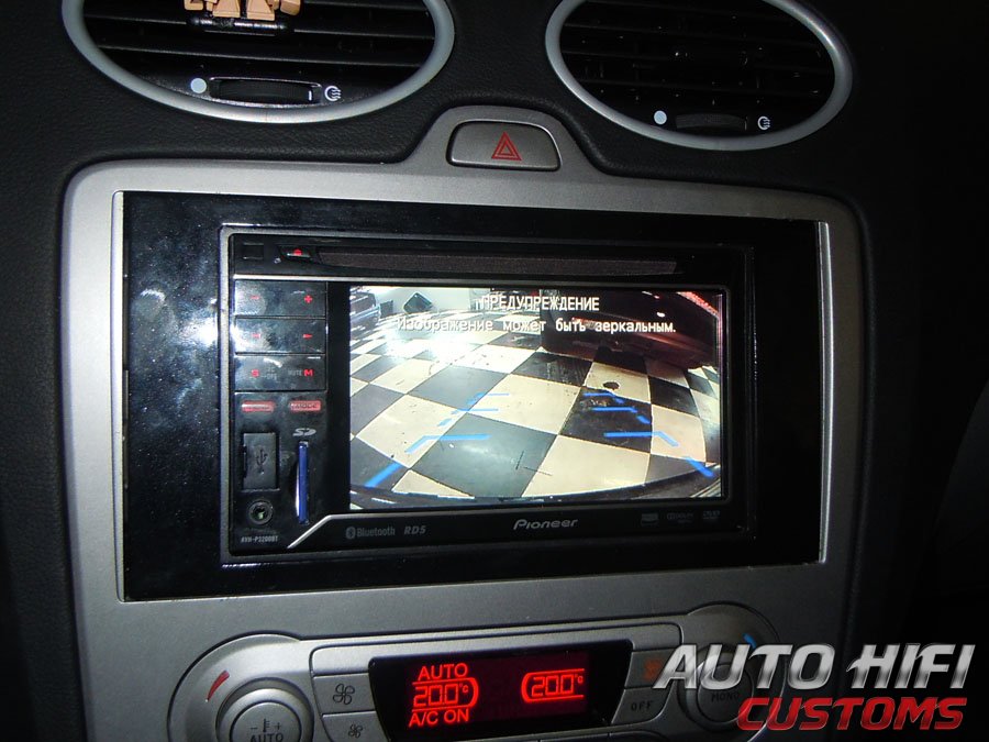Установка автомагнитолы Pioneer AVH-P3200BT в Ford Focus 2
