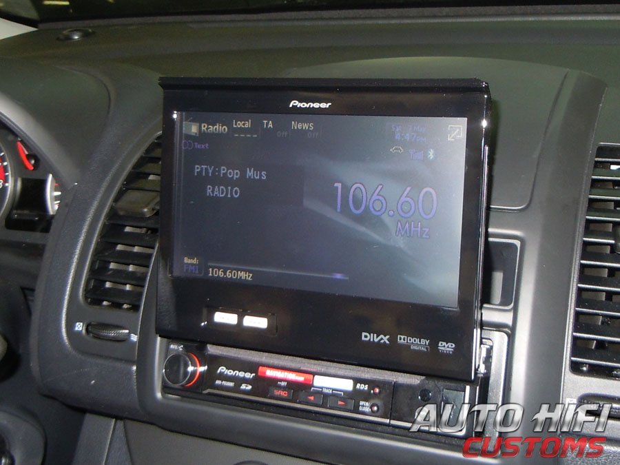 Установка автомагнитолы Pioneer AVH-P6300BT в Nissan Note